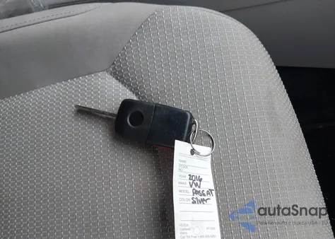 2016 Volkswagen Passat 1.8T S z USA, uszkodzony, nr VIN 1VWAS7A31GC042179